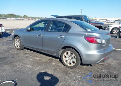 2010 Mazda Mazda3 I Sport z USA, uszkodzony, nr VIN JM1BL1SF1A1198901